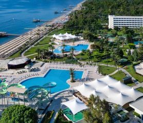 Mirage Park Resort Premium